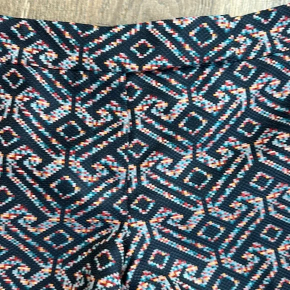 Trina Turk Corbin Shorts - Size 8 - Picture 2 of 3